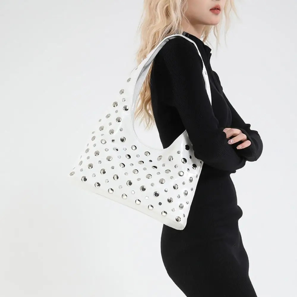 Casual Metal Stud Rivet Shoulder Bag Spicy Girl Sweet Cool Y2k Underarm Bag Punk Style Handbag Underarm Bag Girl
Casual Metal Stud Rivet Shoulder Bag Spicy Girl Sweet Cool Y2k Underarm Bag Punk Style Handbag Underarm Bag Girl