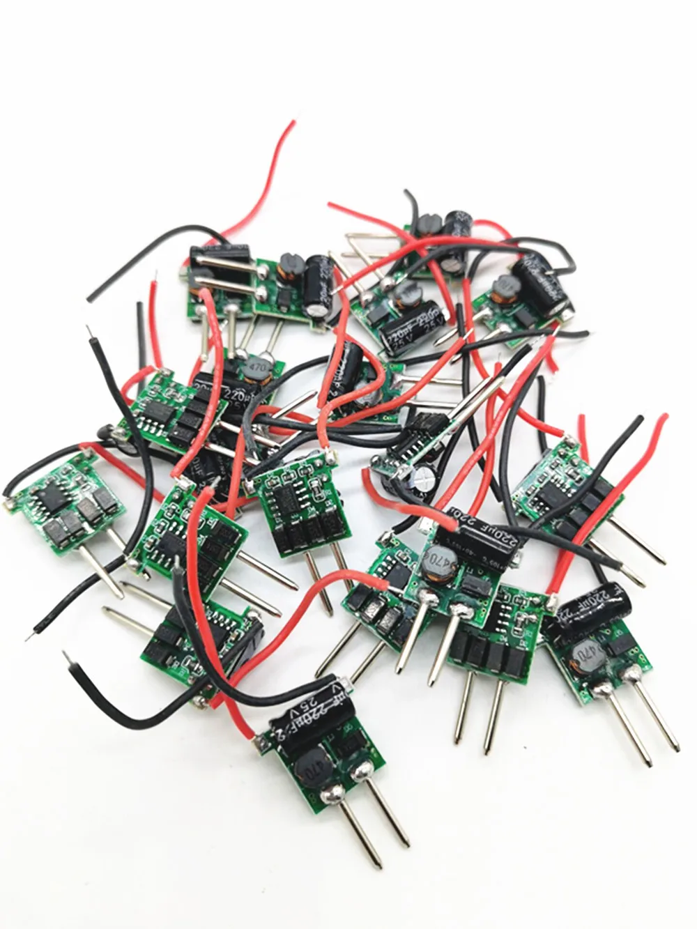20 шт. MR16 2-контактный 12В LED-драйвер, трансформатор низкого напряжения 1-3x3Вт, 2 фута, 600мА, постоянный ток, 3Вт, 9Вт, трансформатор для мощных ламп
20 шт. MR16 2-контактный 12В LED-драйвер, трансформатор низкого напряжения 1-3x3Вт, 2 фута, 600мА, постоянный ток, 3Вт, 9Вт, трансформатор для мощных ламп