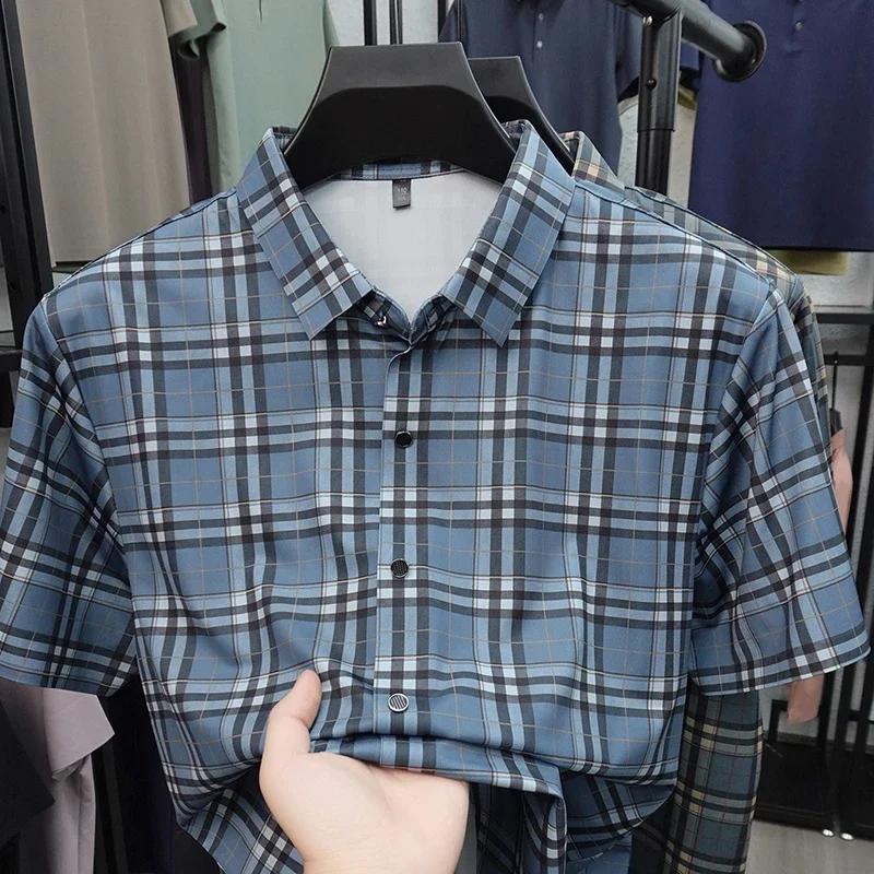 Men Plaid Pattern Short Sleeve Shirt Button Up Collared Neck Casual Summer Wear Comfortable Fit For Daily Activities
Men Plaid Pattern Short Sleeve Shirt Button Up Collared Neck Casual Summer Wear Comfortable Fit For Daily Activities