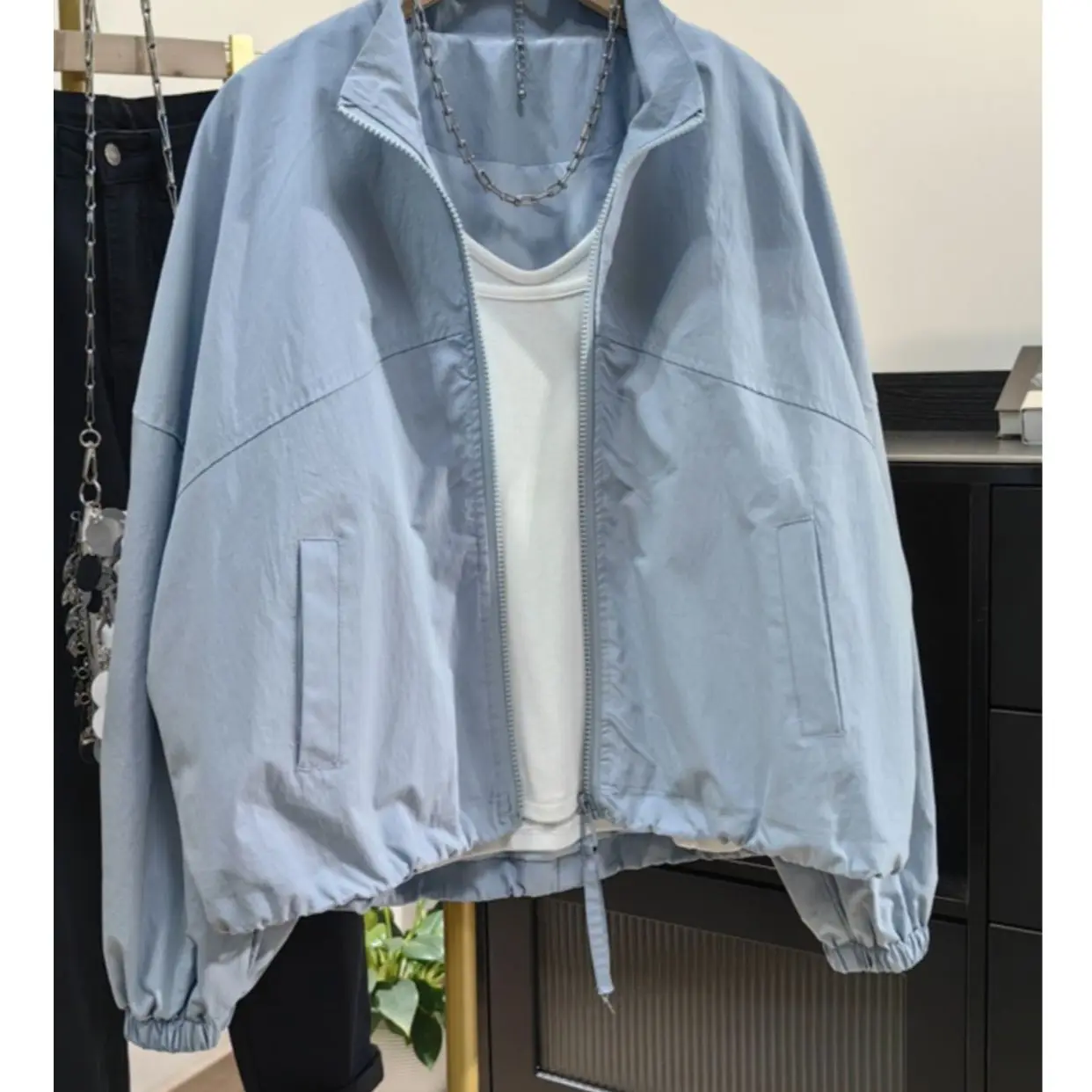 Fashionable Short Women's Sun Protection Clothing Small Size Loose Fit Summer Casual Jacket Top Zipper Closure Long Sleeve
Fashionable Short Women's Sun Protection Clothing Small Size Loose Fit Summer Casual Jacket Top Zipper Closure Long Sleeve
