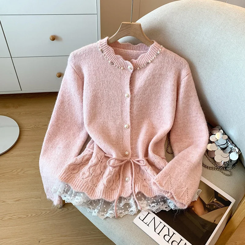 Розовый вязаный кардиган во французском стиле с милыми бусинами для ногтей, женский осенне-зимний элегантный свитер с кружевным подолом и талией, топ
Розовый вязаный кардиган во французском стиле с милыми бусинами для ногтей, женский осенне-зимний элегантный свитер с кружевным подолом и талией, топ