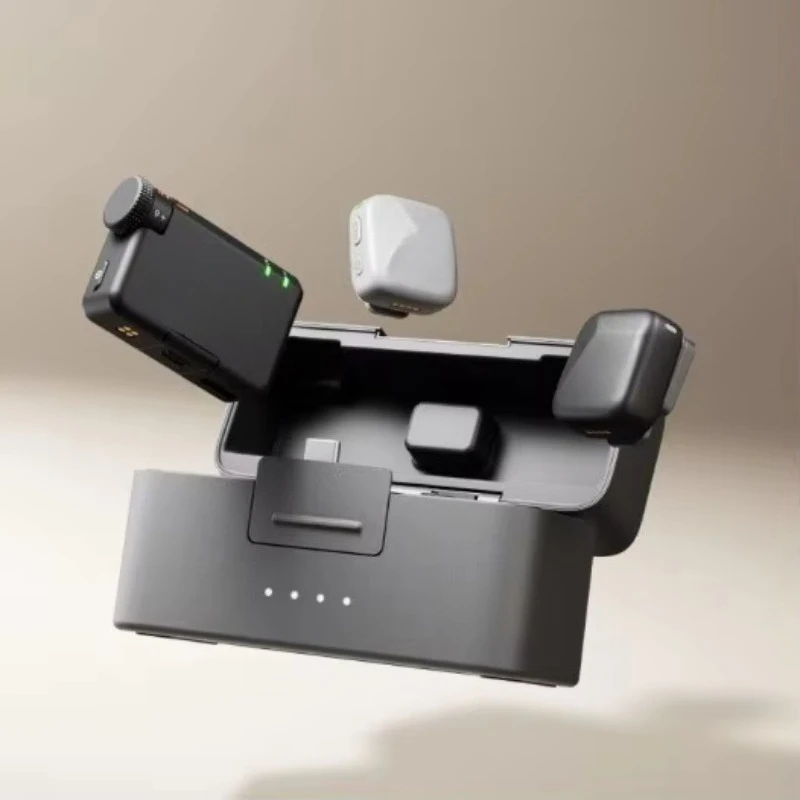 Mini Wireless Microphone Single Hand Drag Double Clamp Collar Plastic Material C-Type Connector for Live Interview Vlog
Mini Wireless Microphone Single Hand Drag Double Clamp Collar Plastic Material C-Type Connector for Live Interview Vlog