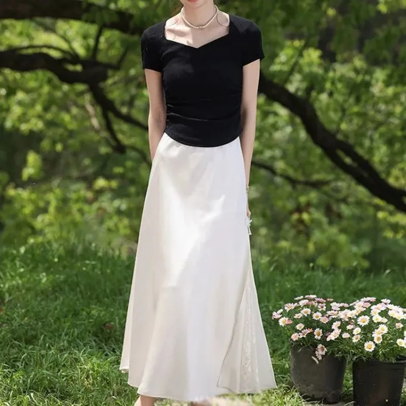 Women's French Two-Piece Set Black Square Neck Top Lace Split Skirt
Women's French Two-Piece Set Black Square Neck Top Lace Split Skirt
