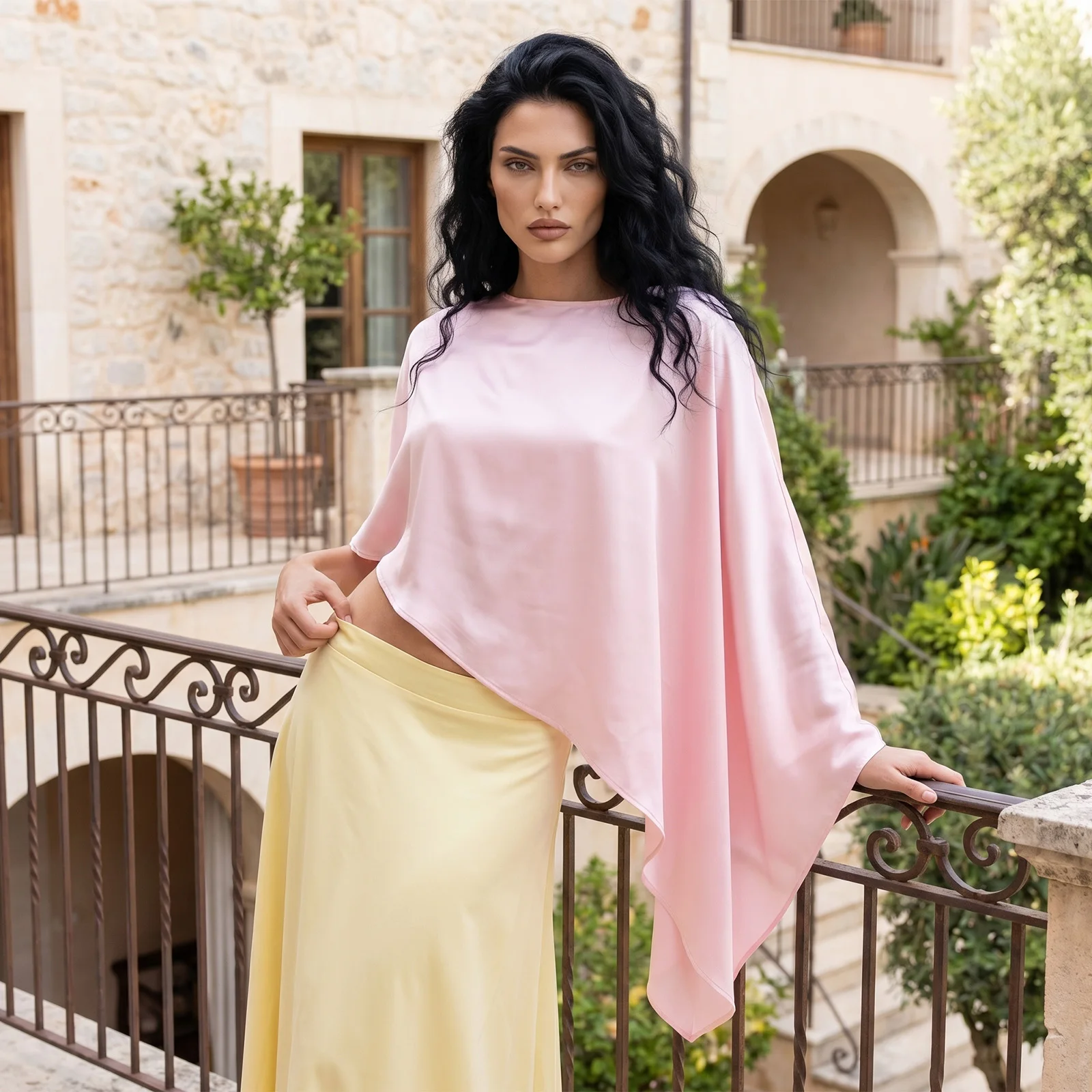Women Spring Summer Satin Asymmetrical Hem Poncho Solid Color Round Neck Loose Shawl Wraps Cape Tops
Women Spring Summer Satin Asymmetrical Hem Poncho Solid Color Round Neck Loose Shawl Wraps Cape Tops