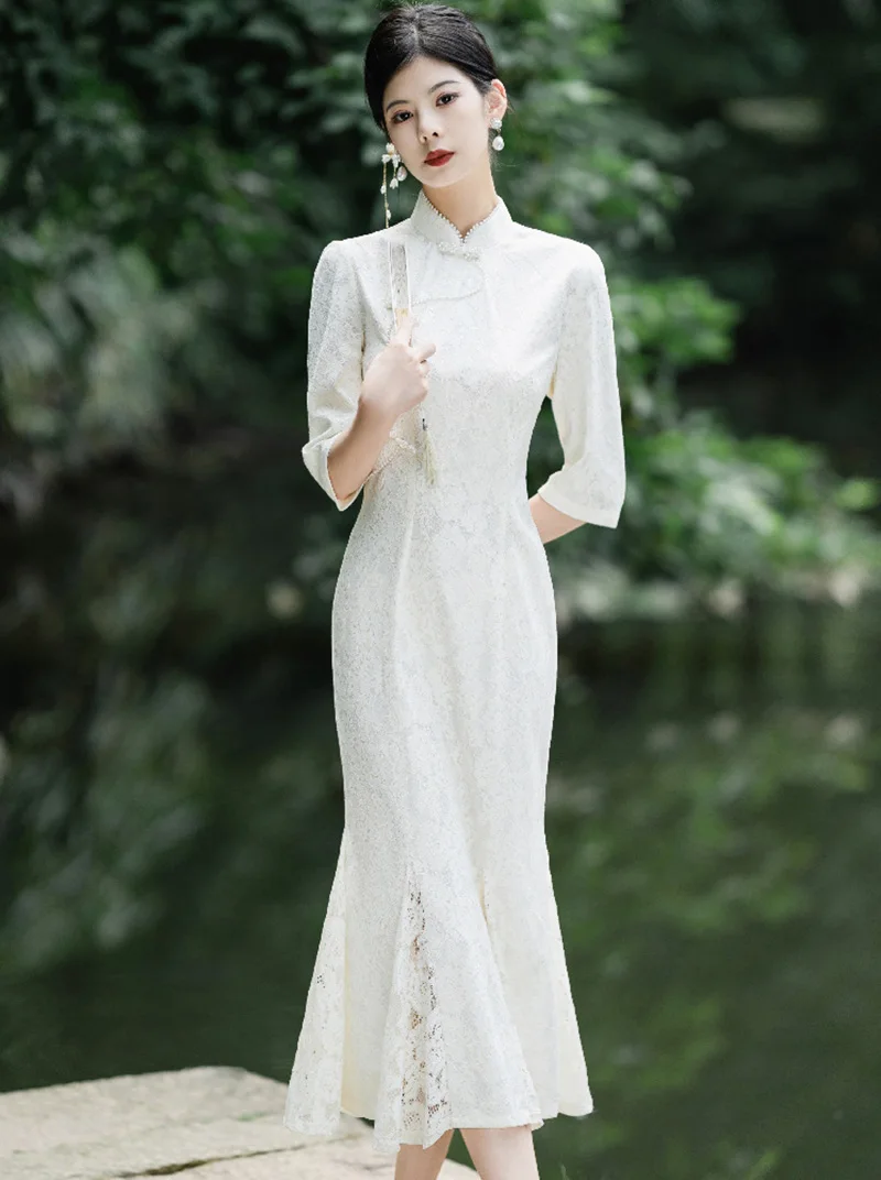 Winter Beige Lace Fishtail Cheongsam Long Sleeve Improved Vintage Long Dress Women Chinese Style Elegant High-end Qipao
Winter Beige Lace Fishtail Cheongsam Long Sleeve Improved Vintage Long Dress Women Chinese Style Elegant High-end Qipao