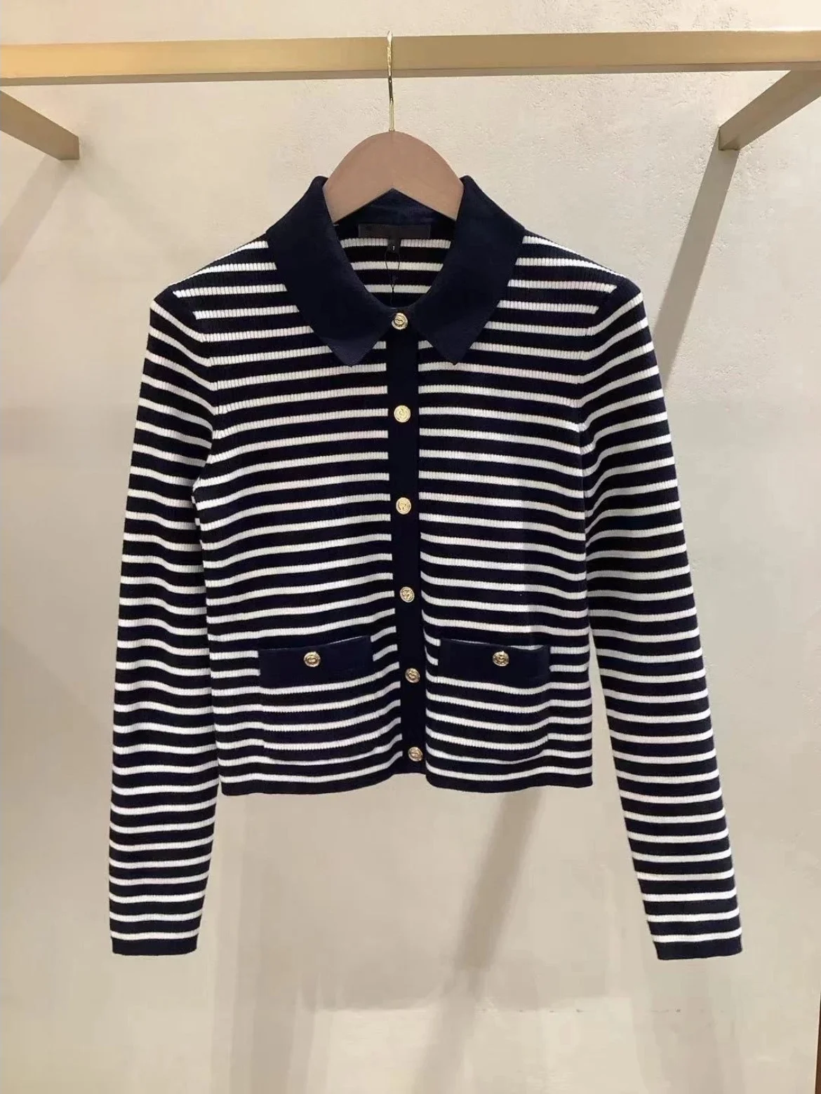 Classic Blue Striped Neck Long Sleeve Knitted Sweater Slim Fit Casual Style Women's Wool Blend Spring 2026 Fashion
Classic Blue Striped Neck Long Sleeve Knitted Sweater Slim Fit Casual Style Women's Wool Blend Spring 2026 Fashion