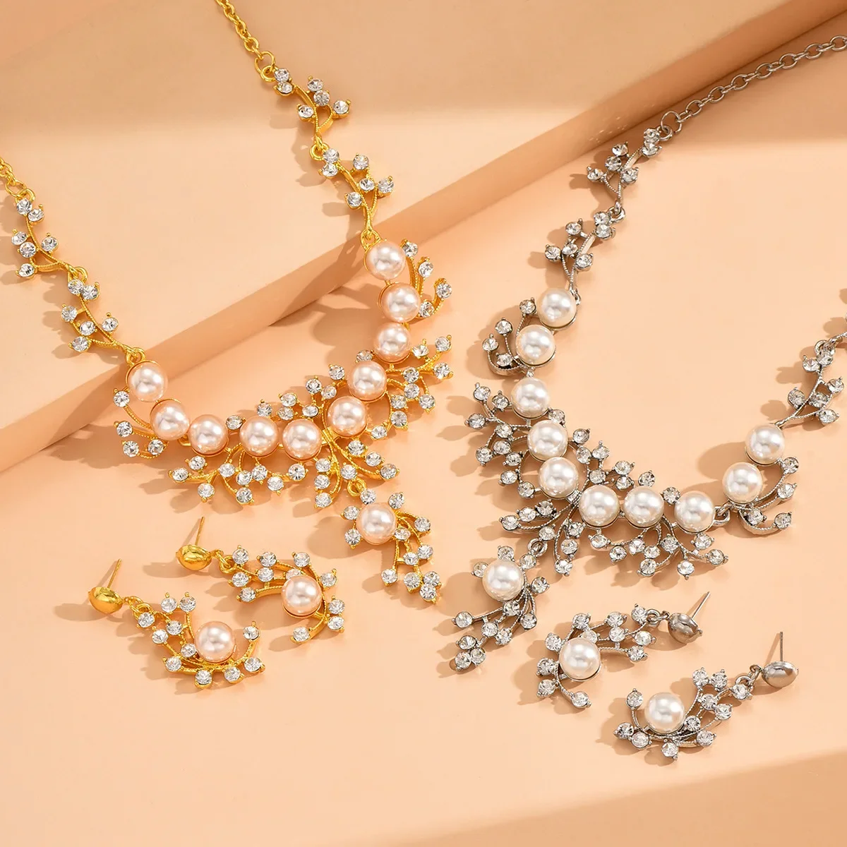 Women's Pearl Earrings Jewelry Set Fashion Necklaces Earrings Jewelry Set Women's Party Daily Sacrament Wedding Accessories
Women's Pearl Earrings Jewelry Set Fashion Necklaces Earrings Jewelry Set Women's Party Daily Sacrament Wedding Accessories
