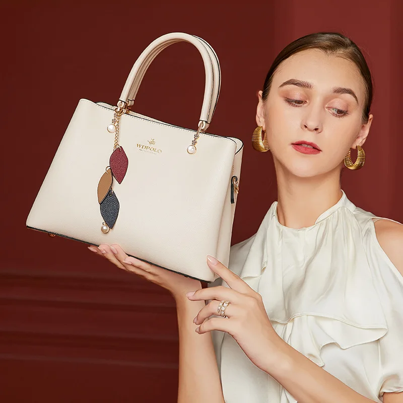 WDPOLO new messenger light luxury shoulder 2025 handbag shoulder, messenger women's bag
WDPOLO new messenger light luxury shoulder 2025 handbag shoulder, messenger women's bag
