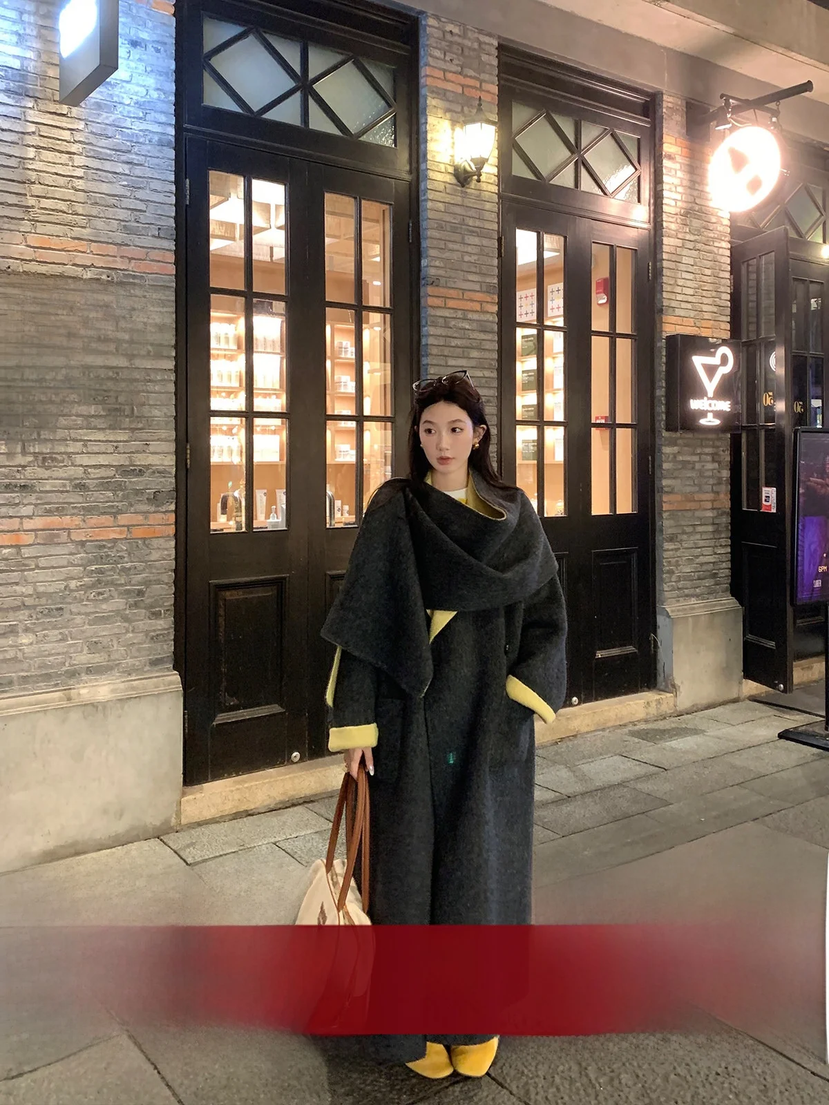 Double-Sided Woolen Coat for Women Thiened Mid-Length Scarf Woolen Outerwear Vintage Sle Commute Faion Pure Color
Double-Sided Woolen Coat for Women Thiened Mid-Length Scarf Woolen Outerwear Vintage Sle Commute Faion Pure Color