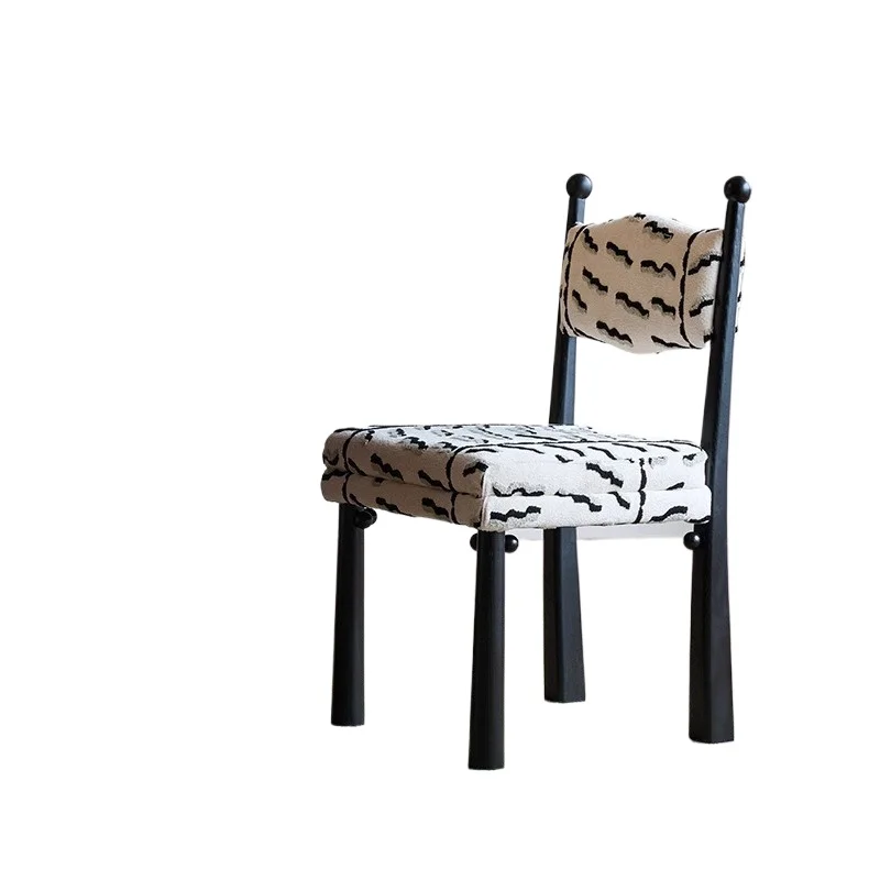 French solid wood home dining table and chairs, medieval backrest, retro makeup chair
French solid wood home dining table and chairs, medieval backrest, retro makeup chair