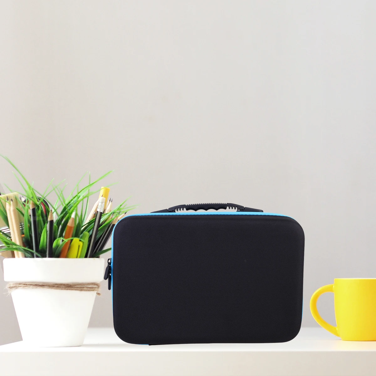10 Ml Container for Essential Oils Storage Bag High Capacity Organizer Blue Travel
10 Ml Container for Essential Oils Storage Bag High Capacity Organizer Blue Travel