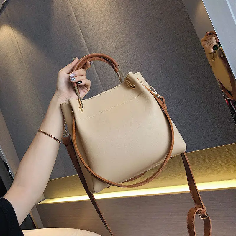 Bag for Women High-End Korean Version Large Capacity Outdoor Single Shoulder Carrying Crossbody Bag for Women
Bag for Women High-End Korean Version Large Capacity Outdoor Single Shoulder Carrying Crossbody Bag for Women