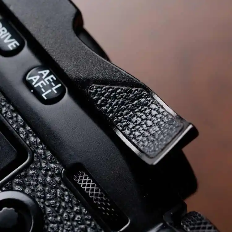 Metal Hot Shoe Thumb-Up Hotshoe Thumb Up Grip For Fujifilm X-Pro3 xpro2 X-Pro Camera Hand Grip With leather protect Accessories
Metal Hot Shoe Thumb-Up Hotshoe Thumb Up Grip For Fujifilm X-Pro3 xpro2 X-Pro Camera Hand Grip With leather protect Accessories
