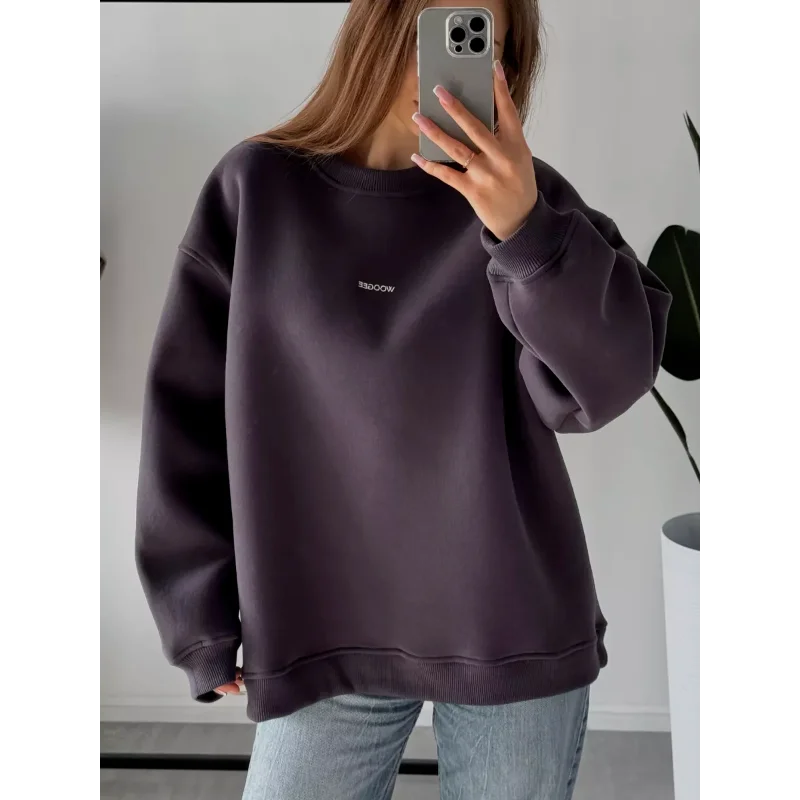 Lazy Style in Autumn Winter Fashion Letter Printing Loose Versatile Temperament Casual Round Neck Sweatshirt for Women
Lazy Style in Autumn Winter Fashion Letter Printing Loose Versatile Temperament Casual Round Neck Sweatshirt for Women