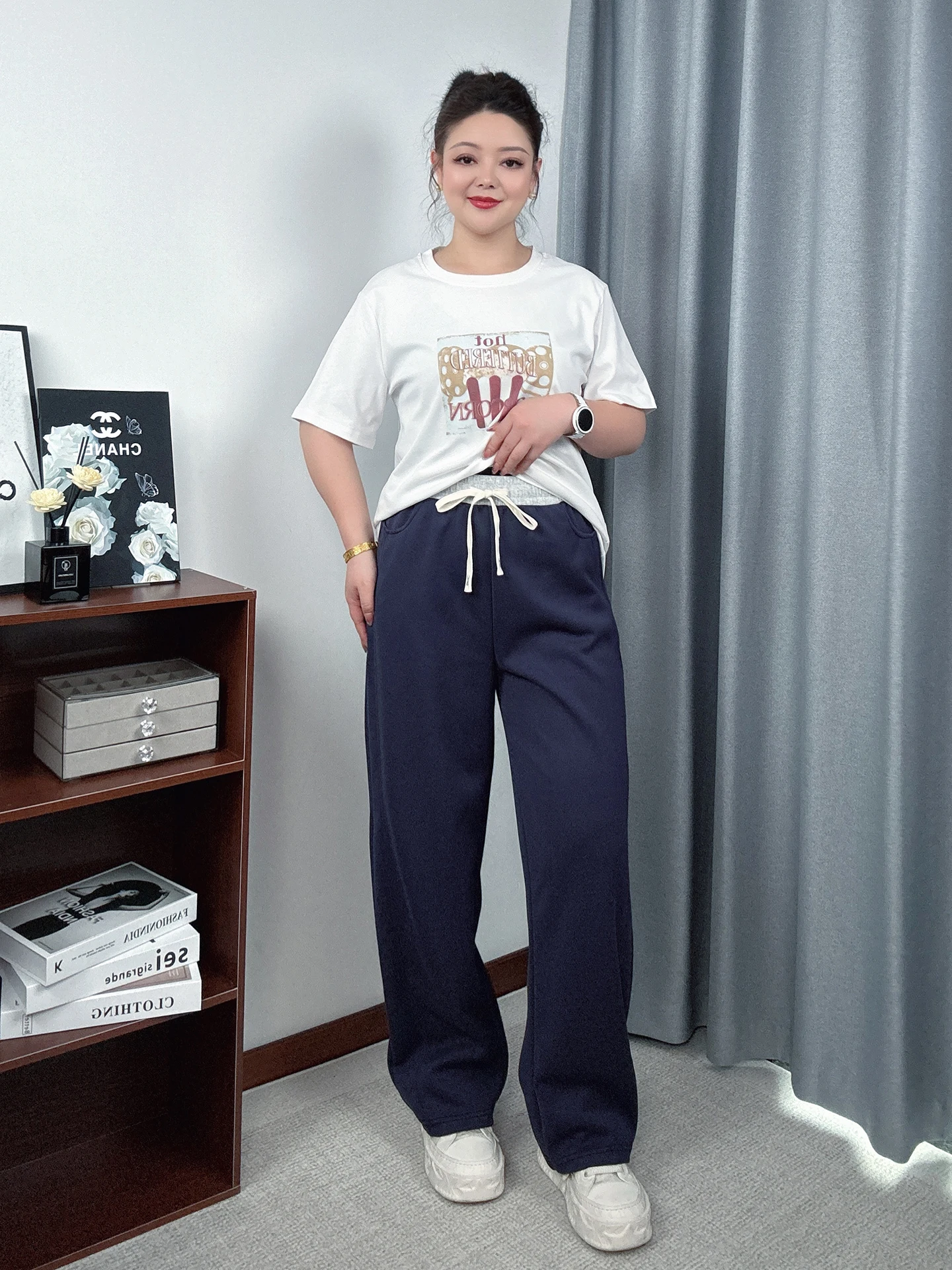 2026 New American Color Block Casual Pants Women's plus Size Loose Slim High Waist Straight Leg Sporty Sweatpants
2026 New American Color Block Casual Pants Women's plus Size Loose Slim High Waist Straight Leg Sporty Sweatpants