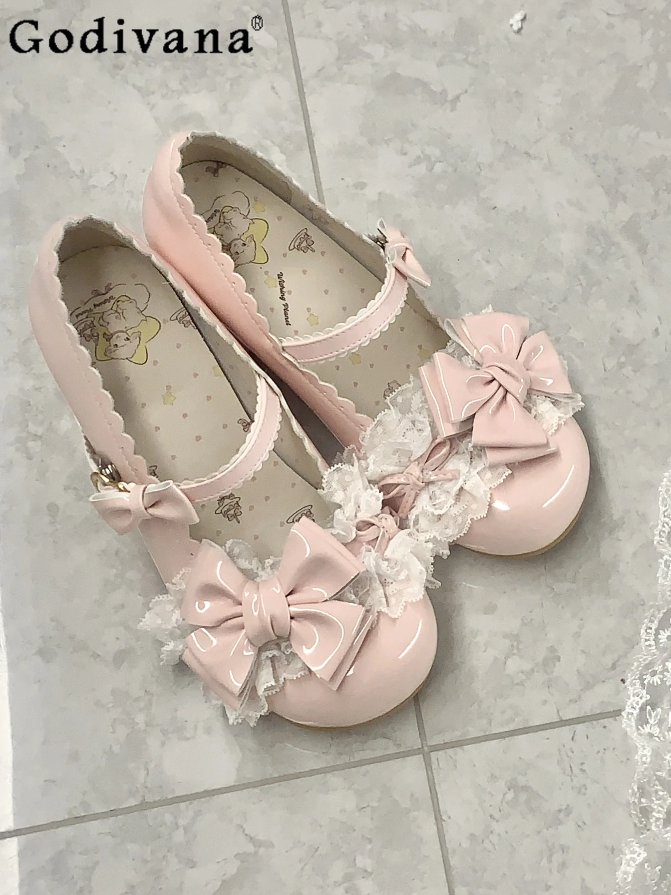 Original Lolita Bow Lace High Heels Daily Soft Girl Cute Round Head Versatile Mary Jane One-Word Buckle Strap Small Leather Shoe
Original Lolita Bow Lace High Heels Daily Soft Girl Cute Round Head Versatile Mary Jane One-Word Buckle Strap Small Leather Shoe