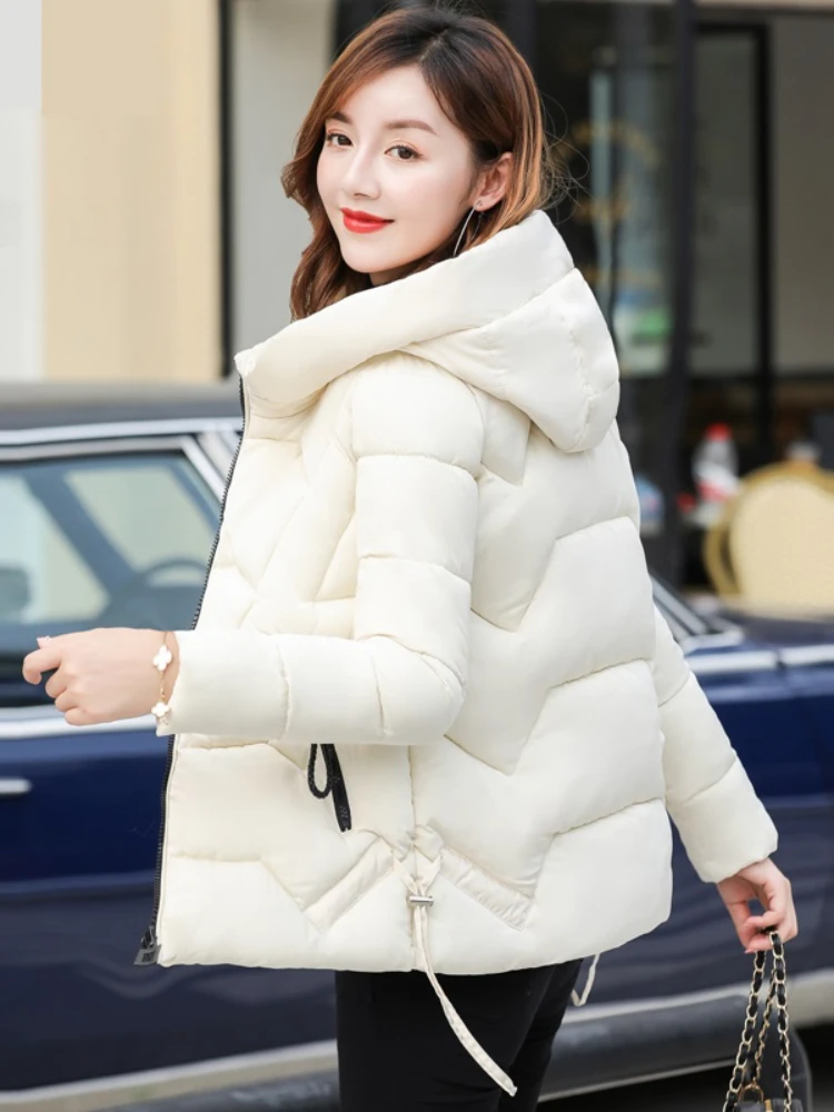 2023 New Winter Parka Women Hooded Short Down Jacket Thick Cotton Coat Casual Cotton-Padded Jacket Ladies Outerwear Female
2023 New Winter Parka Women Hooded Short Down Jacket Thick Cotton Coat Casual Cotton-Padded Jacket Ladies Outerwear Female