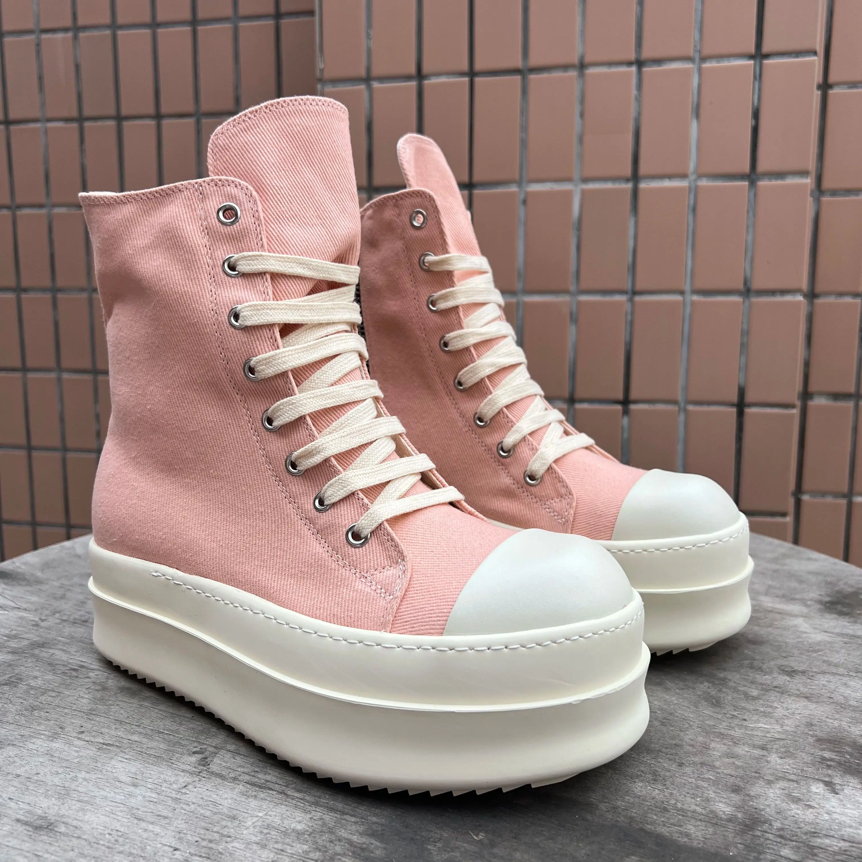 Design Platform Shoe Dusty Pink Canvas Women Casual Shoes Thick-soled High-top Zipper Lace-up Men's Sneakers Women's Ankle Boots
Design Platform Shoe Dusty Pink Canvas Women Casual Shoes Thick-soled High-top Zipper Lace-up Men's Sneakers Women's Ankle Boots