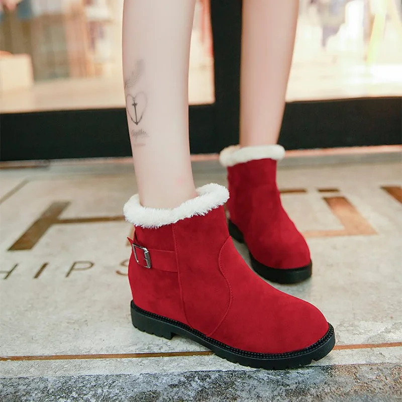 New Solid Color Elegant Low Heel Comfortable Women's Shoes with Velvet Warm Pin Buckle Decoration Winter Fashion Short Boots
New Solid Color Elegant Low Heel Comfortable Women's Shoes with Velvet Warm Pin Buckle Decoration Winter Fashion Short Boots