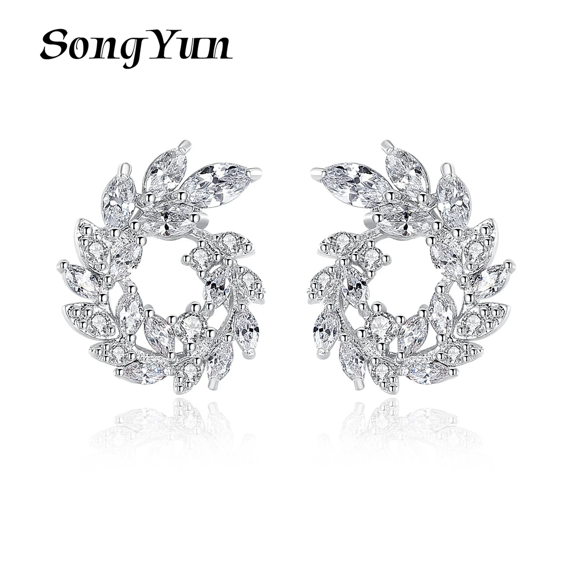 SongYun Jewelry Manufacturer MHT European And American Stud Earrings Copper Inlaid Zircons Earrings Female Leaf Jewelry
SongYun Jewelry Manufacturer MHT European And American Stud Earrings Copper Inlaid Zircons Earrings Female Leaf Jewelry