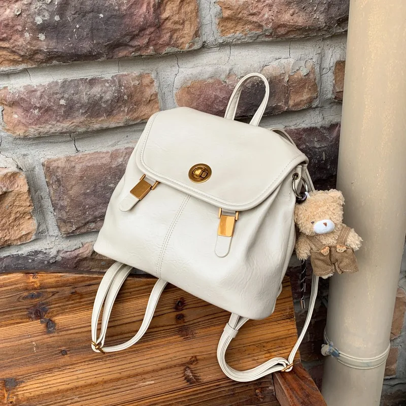 Women’s Luxury Leather Classic Stylish Fashion Designer Shoulder Tote Bag Elegant Crossbody Handbag For Everyday Urban Wear
Women’s Luxury Leather Classic Stylish Fashion Designer Shoulder Tote Bag Elegant Crossbody Handbag For Everyday Urban Wear