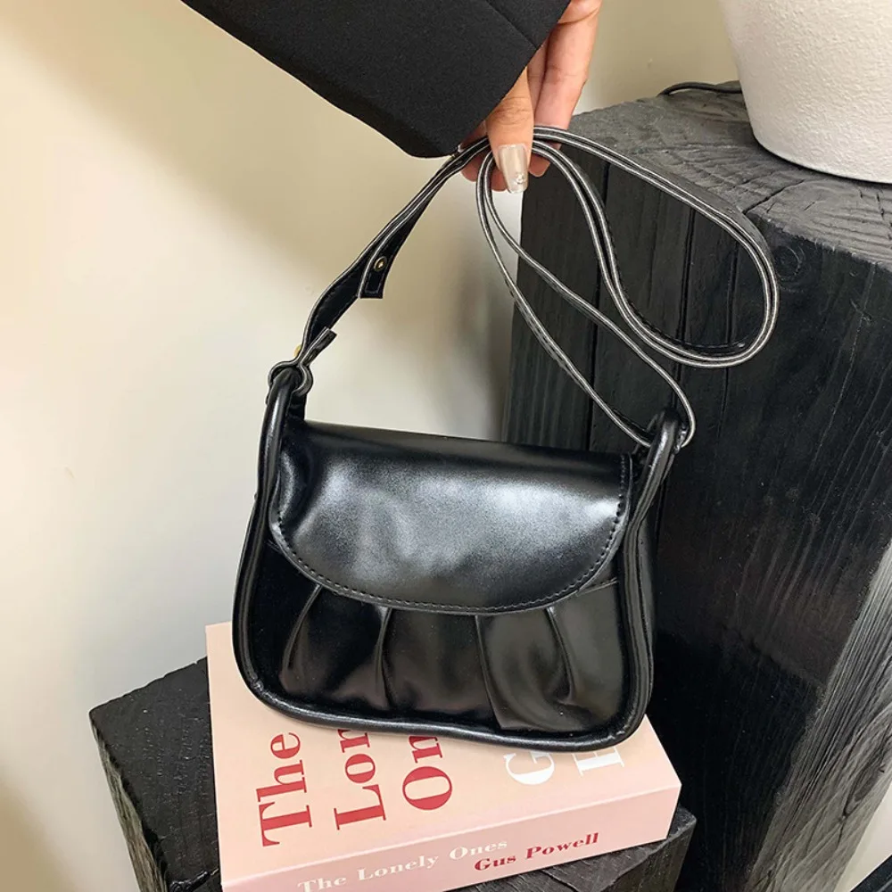 PU Leather Crossbody Underarm Bag Large Capacity Lightweight Female Small Square Bags Portable Minimalist Elegant Shoulder Bag
PU Leather Crossbody Underarm Bag Large Capacity Lightweight Female Small Square Bags Portable Minimalist Elegant Shoulder Bag