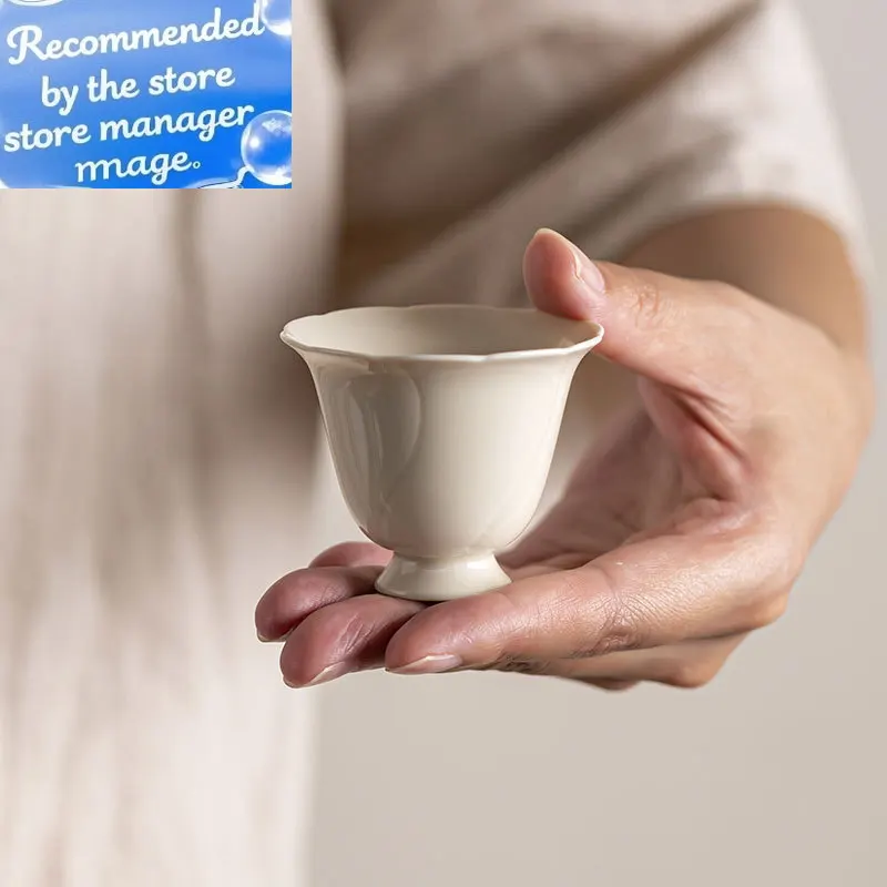 2pc/set 45ml Ding Kiln White Ceramic Flower Mouth High Foot Teacup Luxury Tea Cup Set Small Master Cups Household Cha Decoration
2pc/set 45ml Ding Kiln White Ceramic Flower Mouth High Foot Teacup Luxury Tea Cup Set Small Master Cups Household Cha Decoration