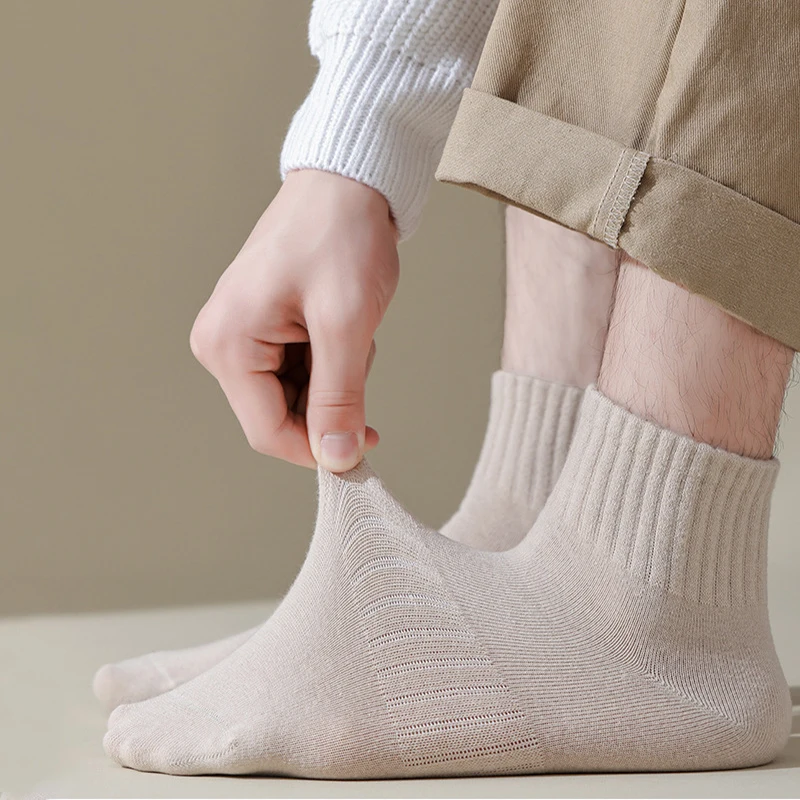 Xlwsbcr 10 Pair Men's Solid Color Sports Socks Snug Fit Moisture-Wicking Breathable Abrasion-Resistant Basketbal Football Socks
Xlwsbcr 10 Pair Men's Solid Color Sports Socks Snug Fit Moisture-Wicking Breathable Abrasion-Resistant Basketbal Football Socks