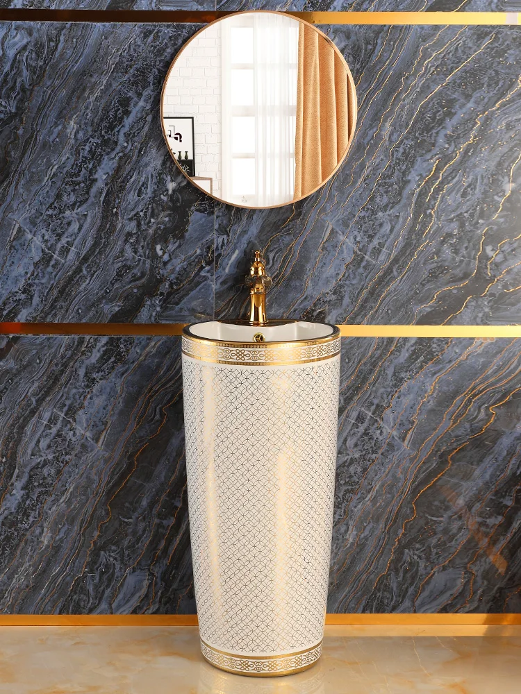 Гальванический золотой умывальник Tuhao, керамический небольшой блок, встроенный напольный умывальник
Гальванический золотой умывальник Tuhao, керамический небольшой блок, встроенный напольный умывальник