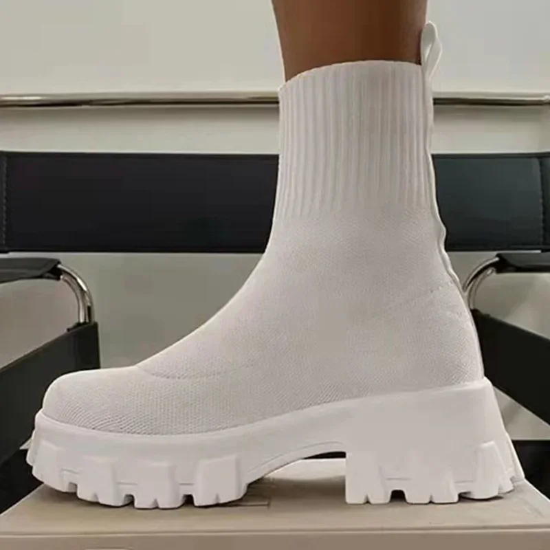 2024 Hot Autumn New Breathable Candy Color Thick Soled Female Ankle Boots Big Size 35-43 Women Shoes
2024 Hot Autumn New Breathable Candy Color Thick Soled Female Ankle Boots Big Size 35-43 Women Shoes