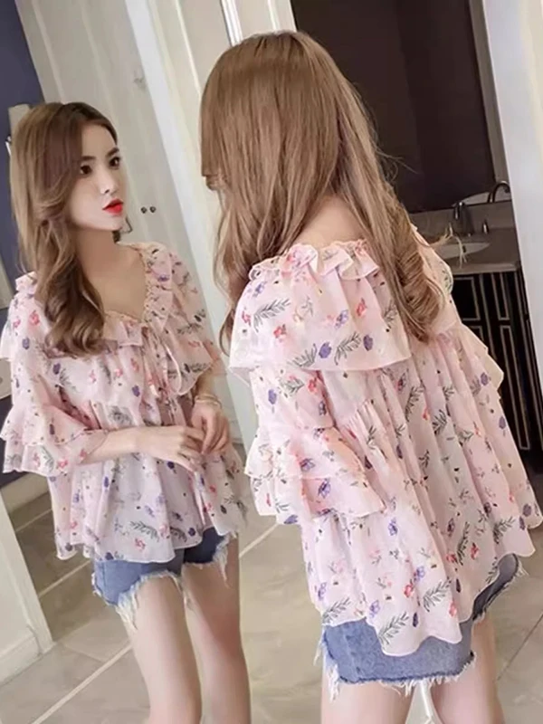 Женская шифоновая блузка больших размеров с цветочным принтом, коротким рукавом, летняя, в корейском стиле, свободного кроя, модель «Sweet Doll»
Женская шифоновая блузка больших размеров с цветочным принтом, коротким рукавом, летняя, в корейском стиле, свободного кроя, модель «Sweet Doll»
