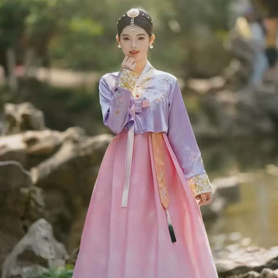 Court Style Hanbok Women's Korean Traditional Costume Classical Dance Tops Skirt Sets Carnival Party Cosplay Outfits Hanboks
Court Style Hanbok Women's Korean Traditional Costume Classical Dance Tops Skirt Sets Carnival Party Cosplay Outfits Hanboks