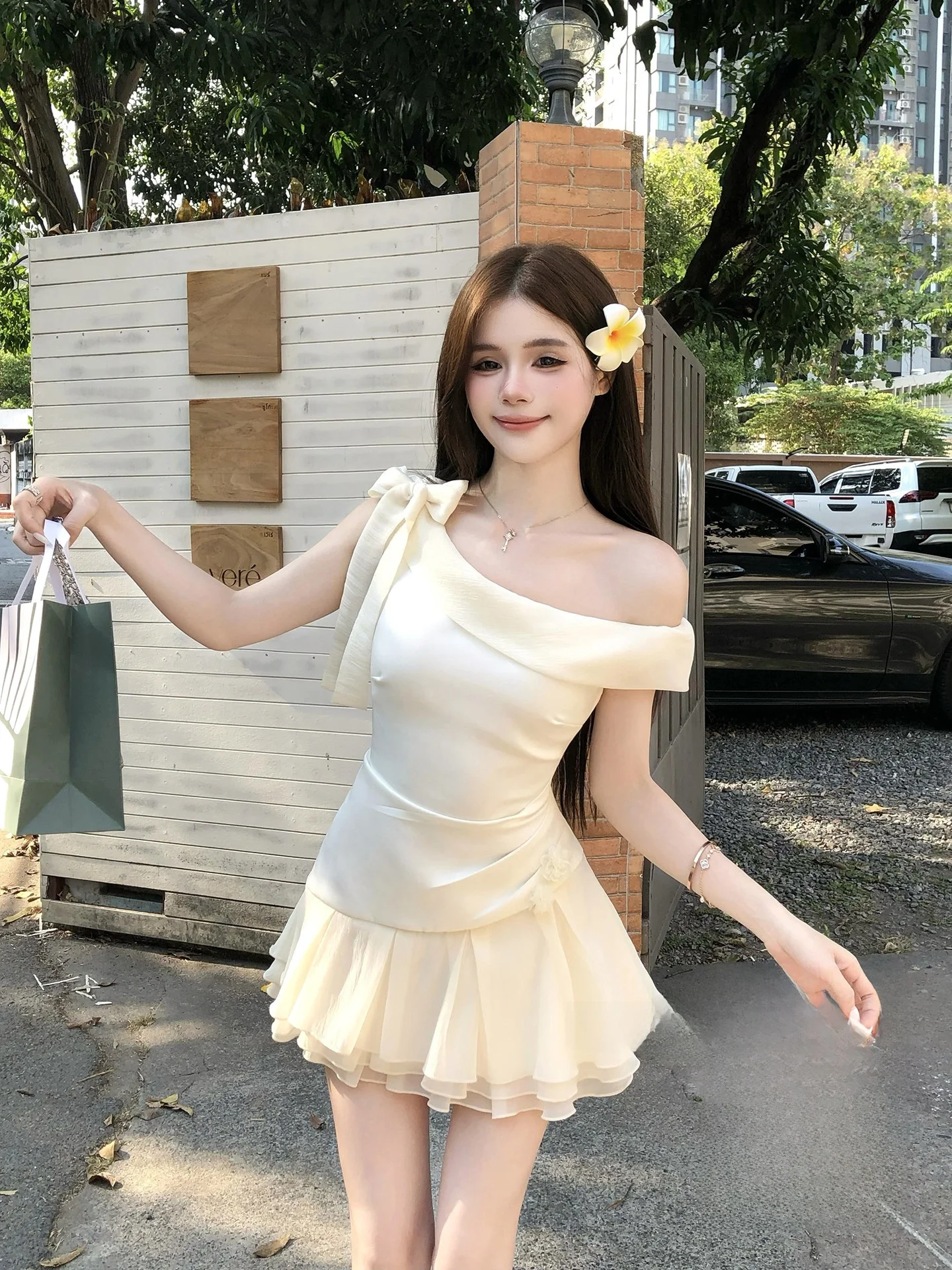 Ballet Style Cloud Silk off Shoulder Mesh Dress Waist Cinching Lace Trim A-Line Skirt Polyester Fiber No Sleeve Regular Thick...
Ballet Style Cloud Silk off Shoulder Mesh Dress Waist Cinching Lace Trim A-Line Skirt Polyester Fiber No Sleeve Regular Thick...