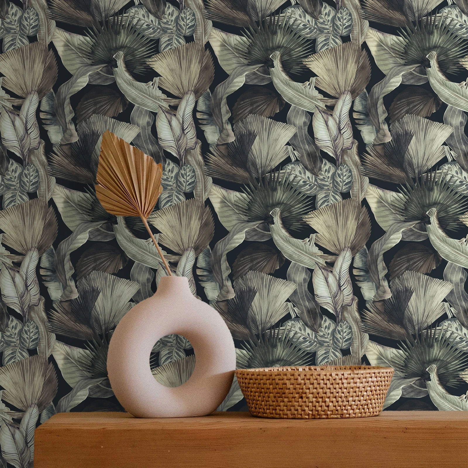Винтажная настенная бумага с тропическими листьями, темный фон с экзотической листвами, клейкие обои, роскошные обои в стиле ретро, отслаивающаяся и наклейка
Винтажная настенная бумага с тропическими листьями, темный фон с экзотической листвами, клейкие обои, роскошные обои в стиле ретро, отслаивающаяся и наклейка