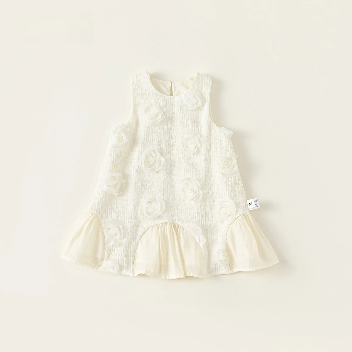 2025 Baby Girl Dress Summer New Korean Version Fairy Skirt 3D Flower Sleeveless Vest Skirt Children's Dress
2025 Baby Girl Dress Summer New Korean Version Fairy Skirt 3D Flower Sleeveless Vest Skirt Children's Dress