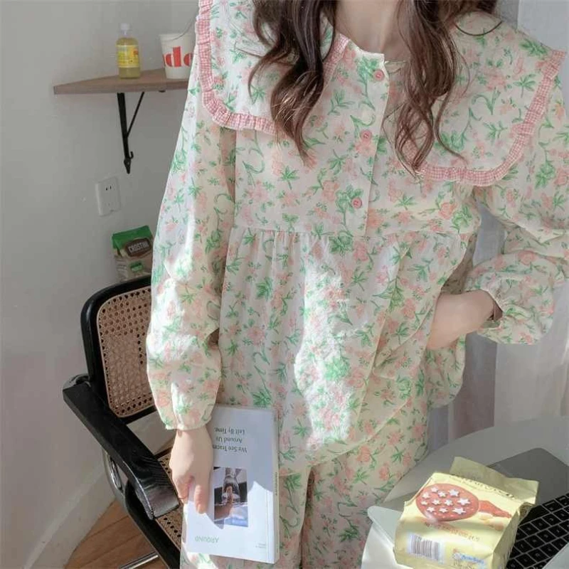 Korean Version of Long-sleeved New Cute Girl Floral Pajamas Women's Trousers Home Clothes 2 Pieces Set Fancy Night Clothing Lady
Korean Version of Long-sleeved New Cute Girl Floral Pajamas Women's Trousers Home Clothes 2 Pieces Set Fancy Night Clothing Lady