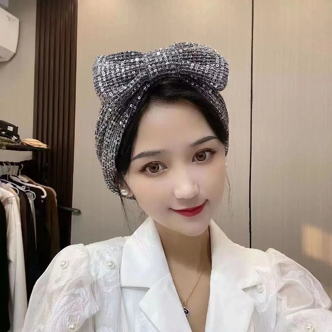 New Bowknot Turban Glitter Bonnet Indian Hat Plain Sequin Chemo Cap Women Muslim Hijab Headscarf Beanies Headwear Turbante Mujer
New Bowknot Turban Glitter Bonnet Indian Hat Plain Sequin Chemo Cap Women Muslim Hijab Headscarf Beanies Headwear Turbante Mujer