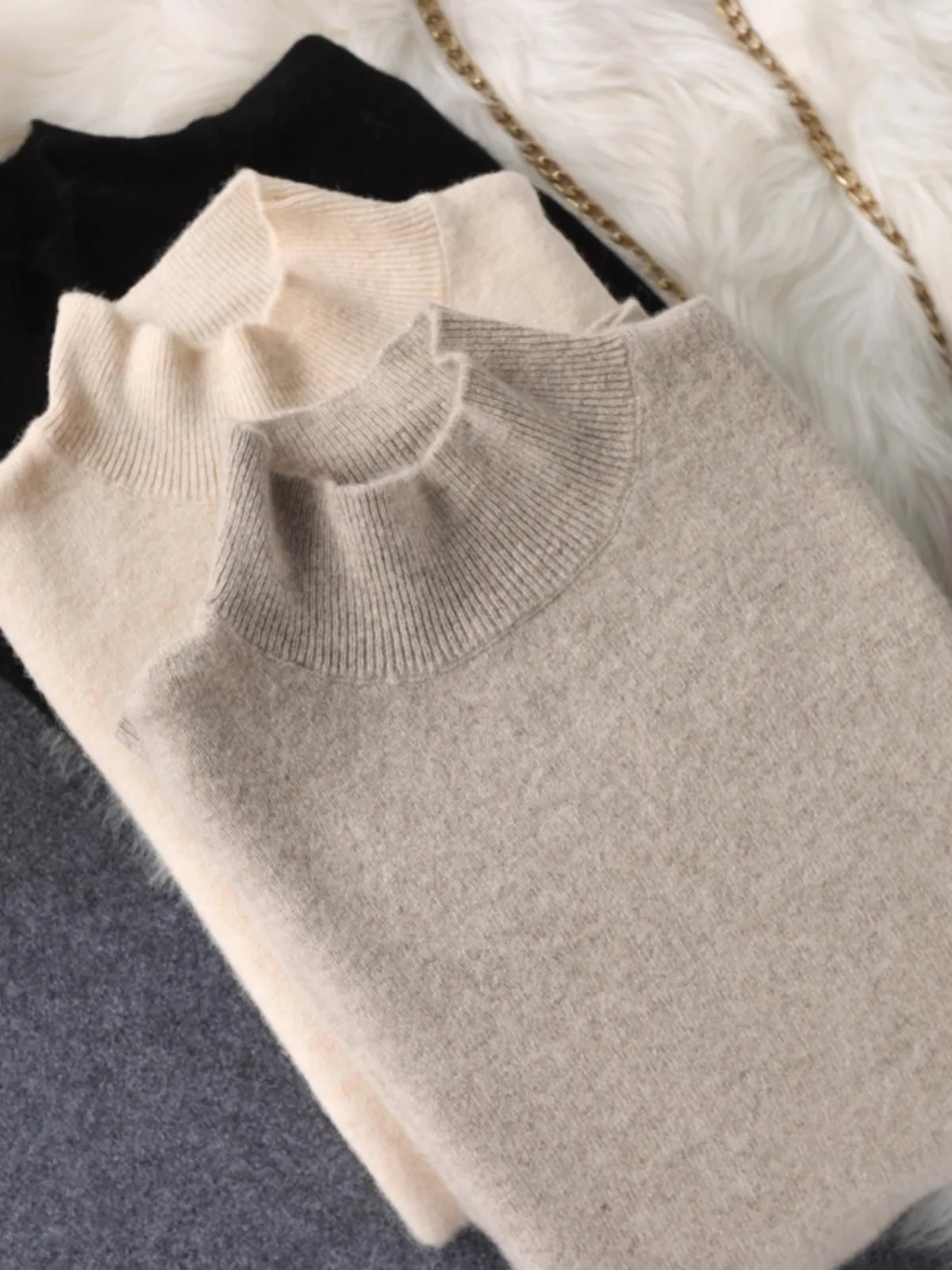 Half turtleneck 100% pure cashmere sweater women's long sleeve sweater with knitted wool base
Half turtleneck 100% pure cashmere sweater women's long sleeve sweater with knitted wool base