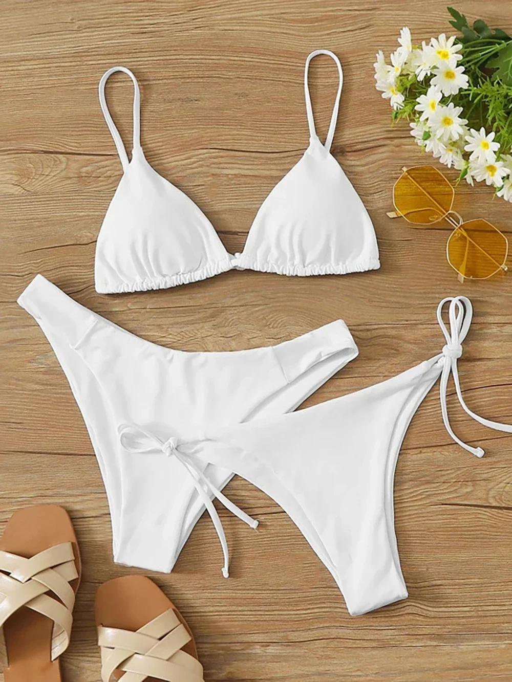 Sexy Solid 3 piece Bikini Set Women's Halter Lace Up Low Waist Swimsuit Triangle Thong Tie On Side Swimwear Brazilian Biquinis
Sexy Solid 3 piece Bikini Set Women's Halter Lace Up Low Waist Swimsuit Triangle Thong Tie On Side Swimwear Brazilian Biquinis