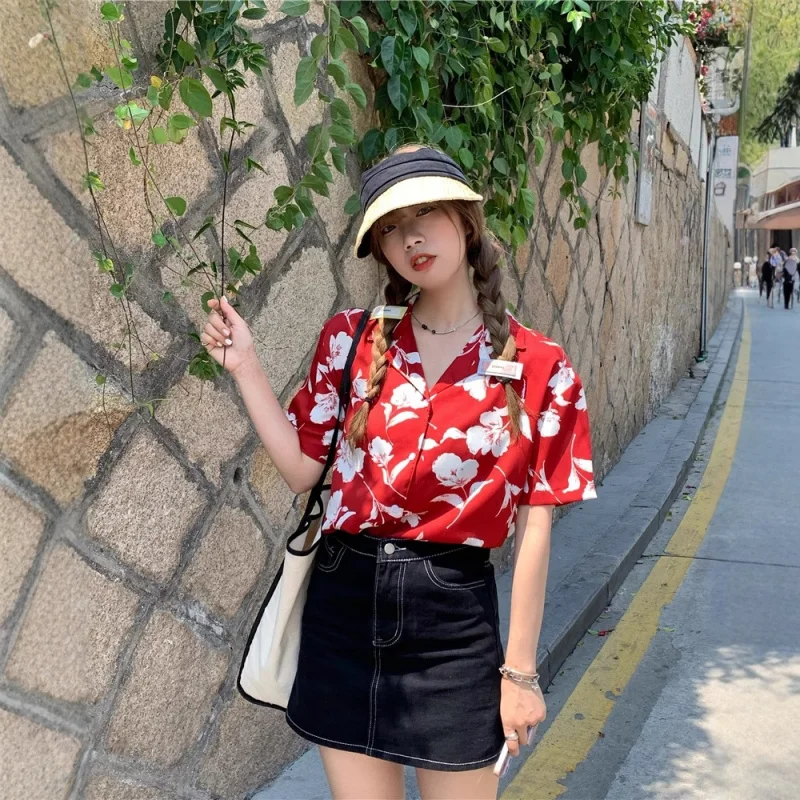 Japanese Girl~Summer Literary Vacation Style Hong Retro Red Printed Shirt Slimming Turn-down Collar Short Sleeve Top
Japanese Girl~Summer Literary Vacation Style Hong Retro Red Printed Shirt Slimming Turn-down Collar Short Sleeve Top