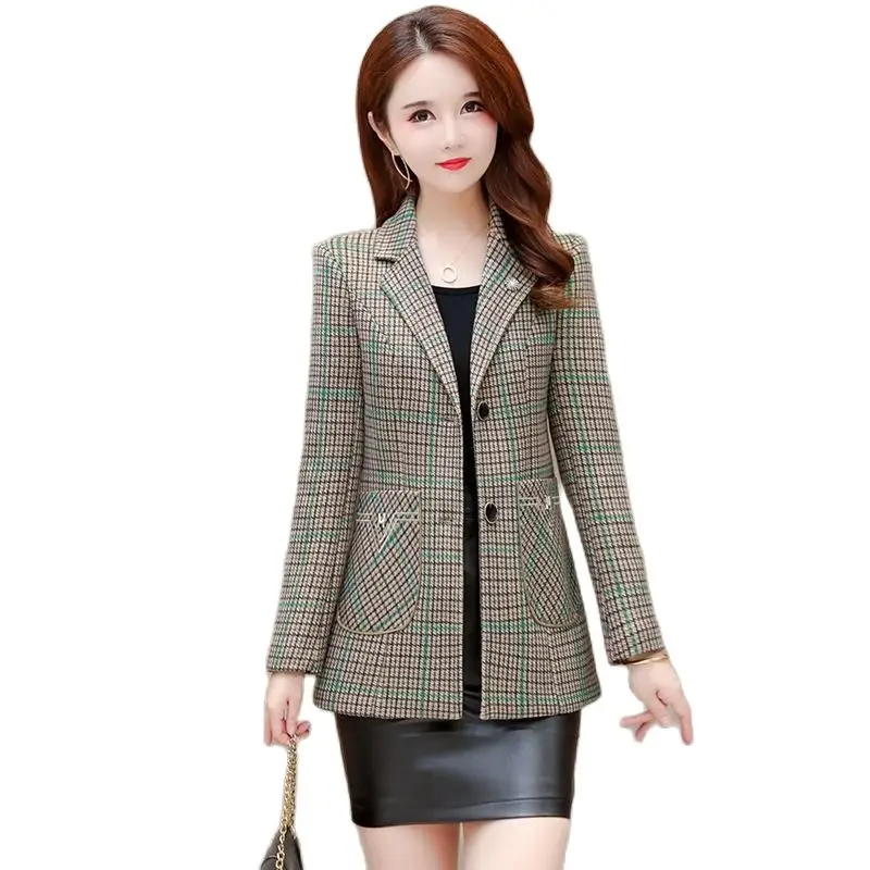 Blazer Women's 2022 New Slim Fashion Houndstooth Plaid Suit Autumn Jacket Female Mother 4XL
Blazer Women's 2022 New Slim Fashion Houndstooth Plaid Suit Autumn Jacket Female Mother 4XL