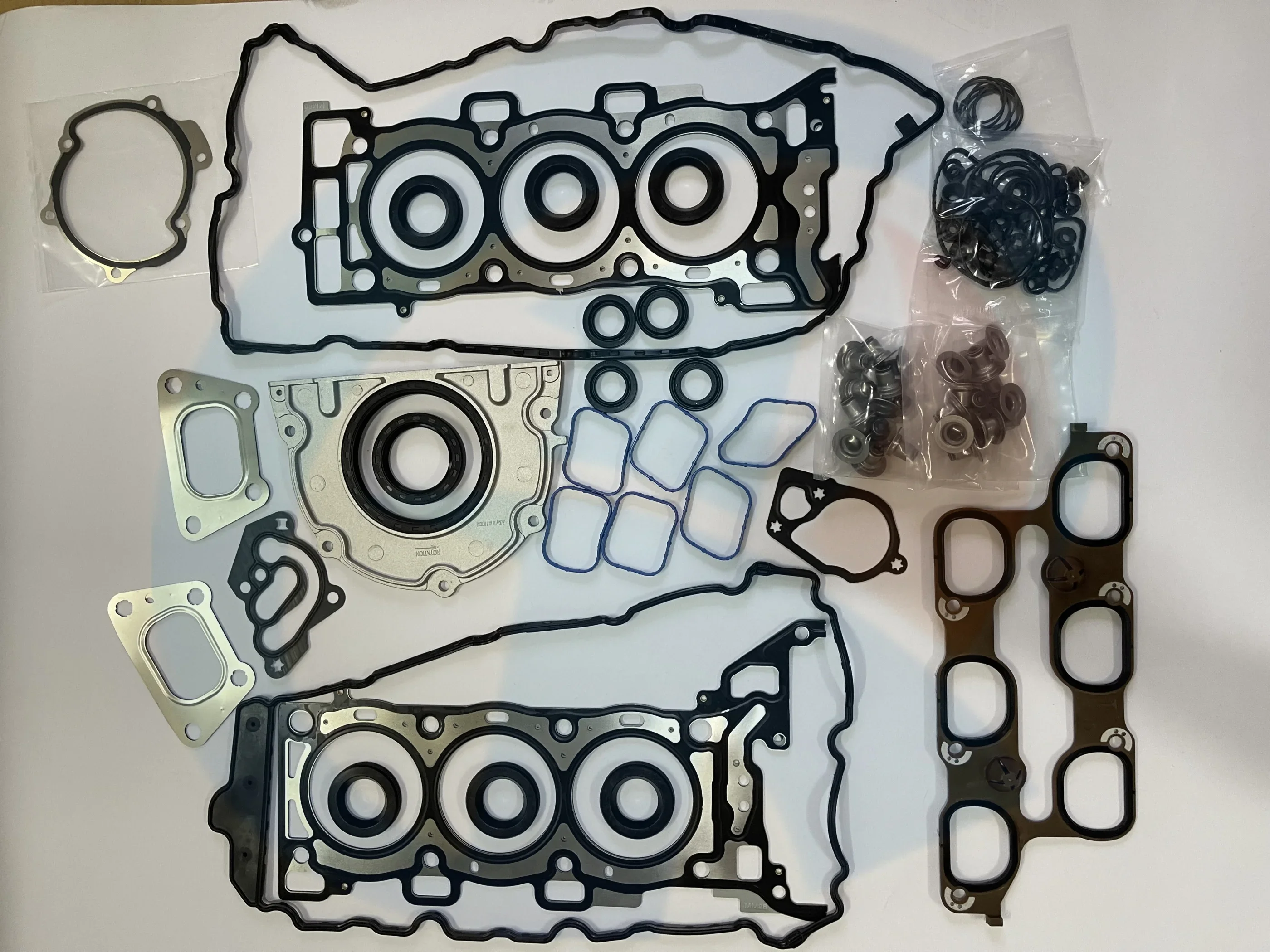 For Chevrolet Buick Cadillac 3GYFNFEY8AS568143 3.0 LF1 LFW Engine Overhaul Kit Cylinder Bed Valve Cover Gasket
For Chevrolet Buick Cadillac 3GYFNFEY8AS568143 3.0 LF1 LFW Engine Overhaul Kit Cylinder Bed Valve Cover Gasket