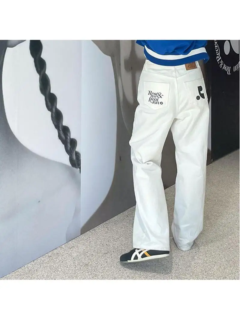 Trendy Loose Straight Leg Denim Jeans Women's Long Pants Color Block Print Casual Comfortable Korean Style Blue Polyester
Trendy Loose Straight Leg Denim Jeans Women's Long Pants Color Block Print Casual Comfortable Korean Style Blue Polyester