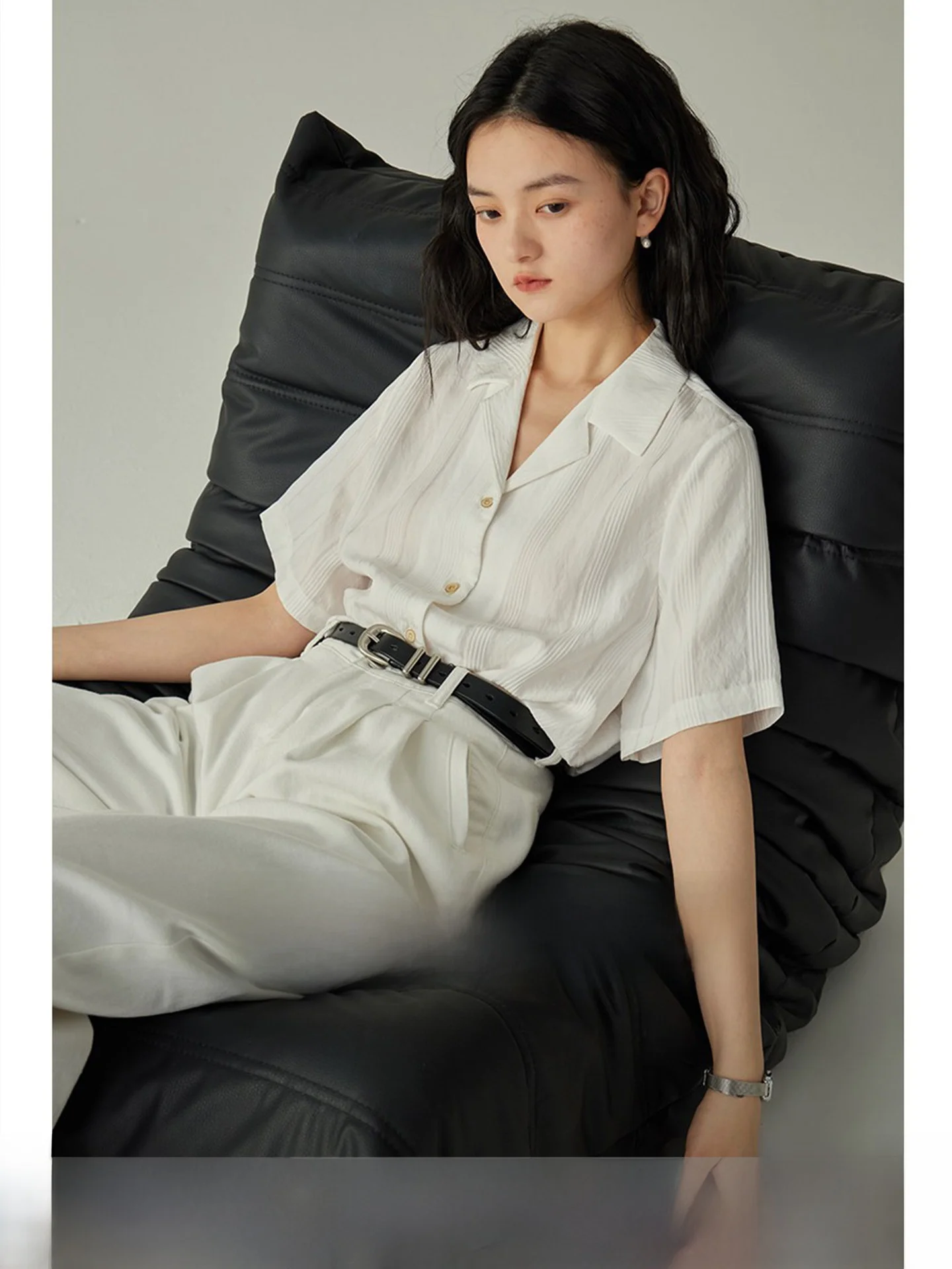 Yake Home Peri Moonlight Cuban Collar Loose Short Sleeve Casual Shirt Women's Summer Vintage Top Breathable Thin Cotton
Yake Home Peri Moonlight Cuban Collar Loose Short Sleeve Casual Shirt Women's Summer Vintage Top Breathable Thin Cotton