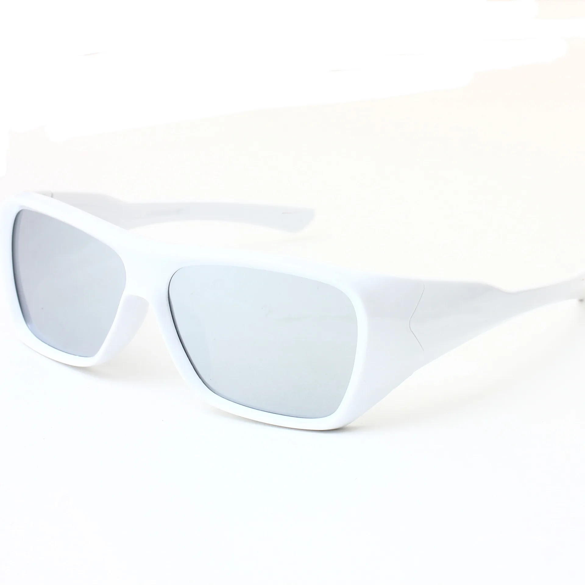 2025 New Men's Outdoor Sports Sunglasses Fashion INS Trendy Square Large Driving Mirror Y2K Personalized Women's Cycling Mirror
2025 New Men's Outdoor Sports Sunglasses Fashion INS Trendy Square Large Driving Mirror Y2K Personalized Women's Cycling Mirror