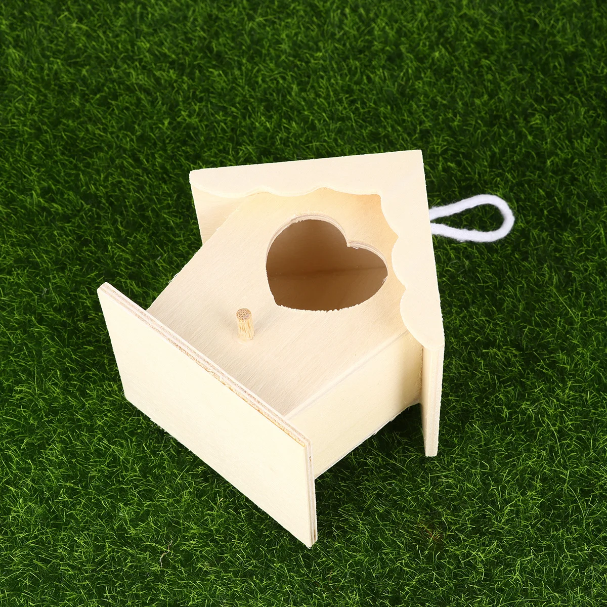 Wooden Bird Home Decor House Shape for Small Birds Comfortable Living Place Hanging nament Pet Birds Supplies Supplies
Wooden Bird Home Decor House Shape for Small Birds Comfortable Living Place Hanging nament Pet Birds Supplies Supplies