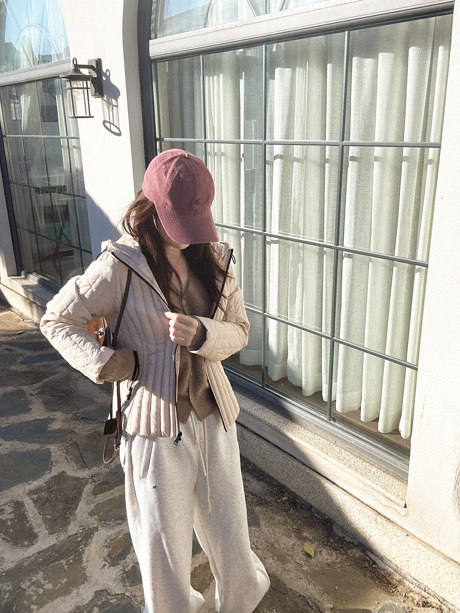 Ele White Du down Puffer Jaet Hooded Slim Fit Vertical Stripe Design Faionable And Slimming Chic Sle Coat
Ele White Du down Puffer Jaet Hooded Slim Fit Vertical Stripe Design Faionable And Slimming Chic Sle Coat