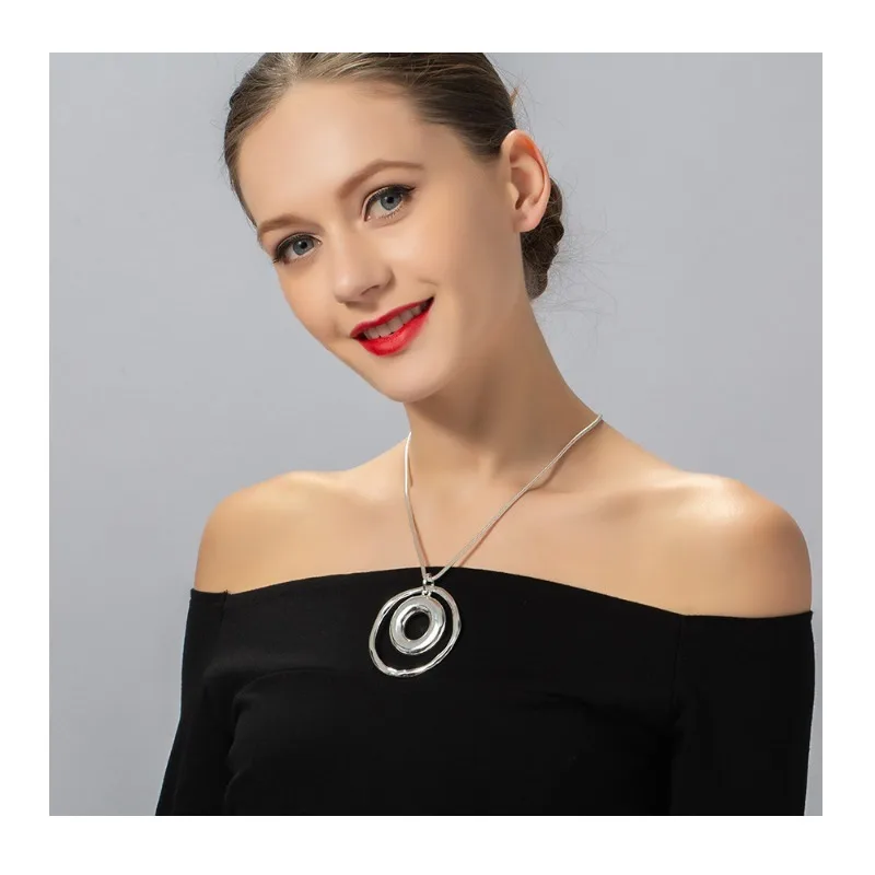 Hot-selling Popular Necklace Geometric Double-ring Short Pendant Sweater Chain Environmentally Friendly Direct Sales
Hot-selling Popular Necklace Geometric Double-ring Short Pendant Sweater Chain Environmentally Friendly Direct Sales