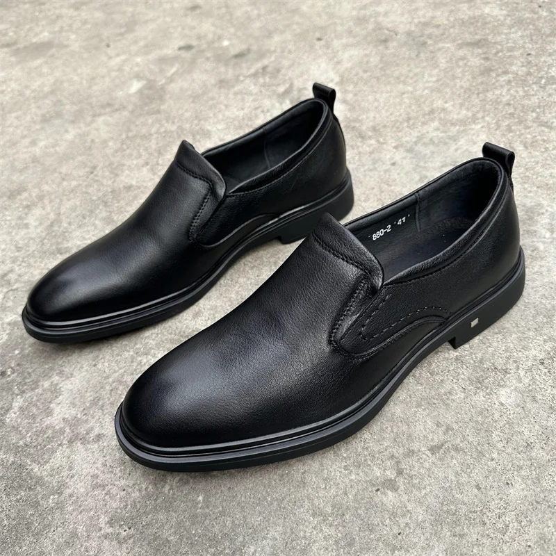 2024 New Genuine Leather Casual Leather Shoes Top Layer Cowhide Soft Soft Sole Business Dress Leather Shoes Men's Shoes
2024 New Genuine Leather Casual Leather Shoes Top Layer Cowhide Soft Soft Sole Business Dress Leather Shoes Men's Shoes