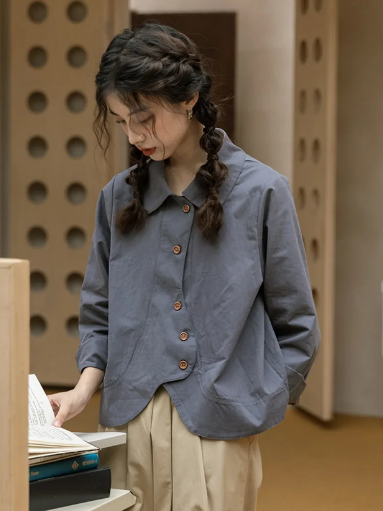 Japanese Brushed Loose Single Breasted Asymmetrical Design Shirt Early Spring Polo Collar Long Sleeved Women's Cardigan Shirt
Japanese Brushed Loose Single Breasted Asymmetrical Design Shirt Early Spring Polo Collar Long Sleeved Women's Cardigan Shirt